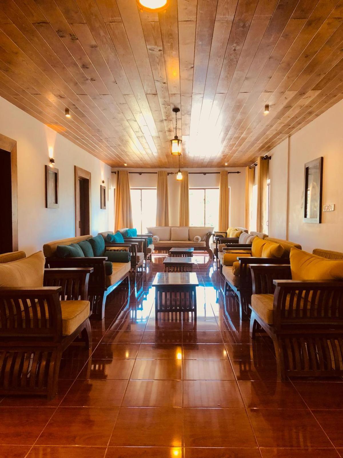 Hotel Grand Sun Inn Нувара Елия Екстериор снимка