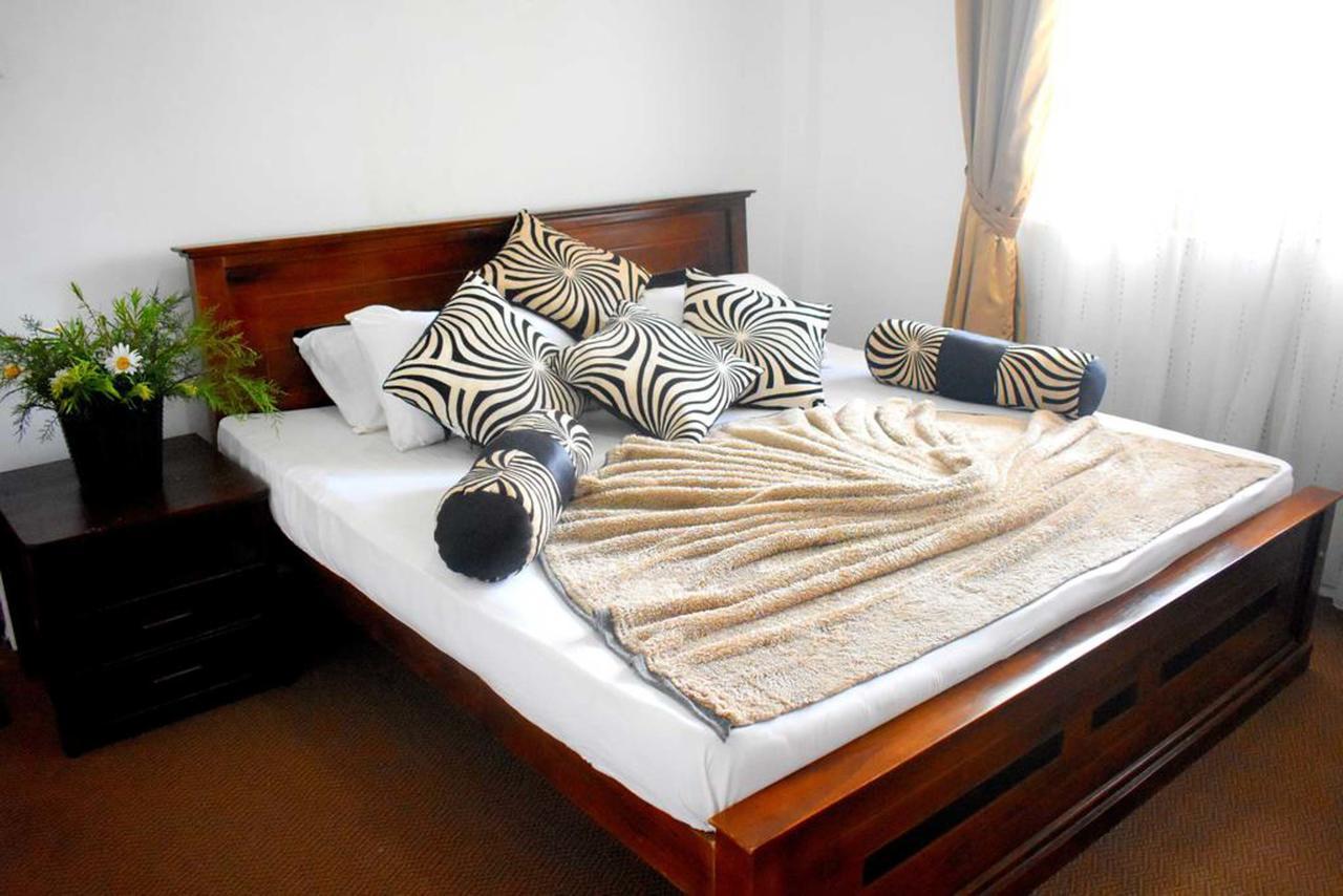 Hotel Grand Sun Inn Нувара Елия Екстериор снимка